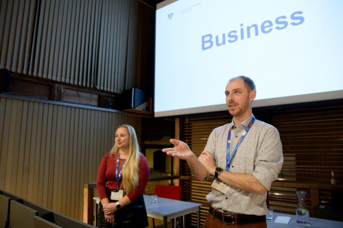 UP hostila setkání zahraničních studentů a absolventů českých VŠ z celé země